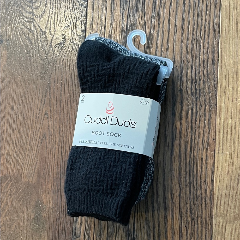 Cuddl Duds Black and Gray Boot Socks